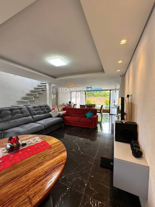 House for vacation rental in Balneário Camboriú (Praia do Estaleiro)