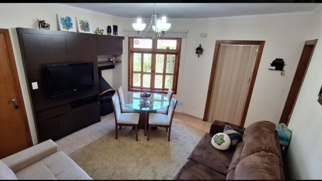 Apartamento para alquiler de vacaciones em Campos do Jordão (Capivari)