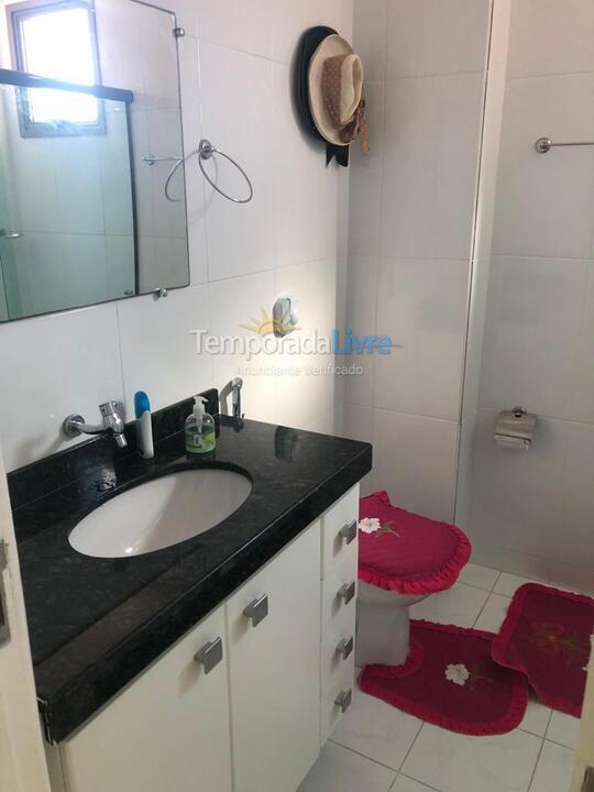 Apartamento para aluguel de temporada em Guarapari (Praia do Morro)