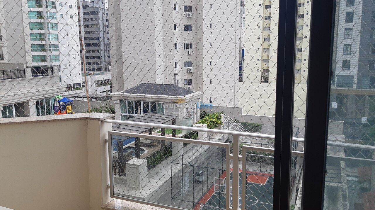 Apartamento para aluguel de temporada em Balneário Camboriú (Centro)