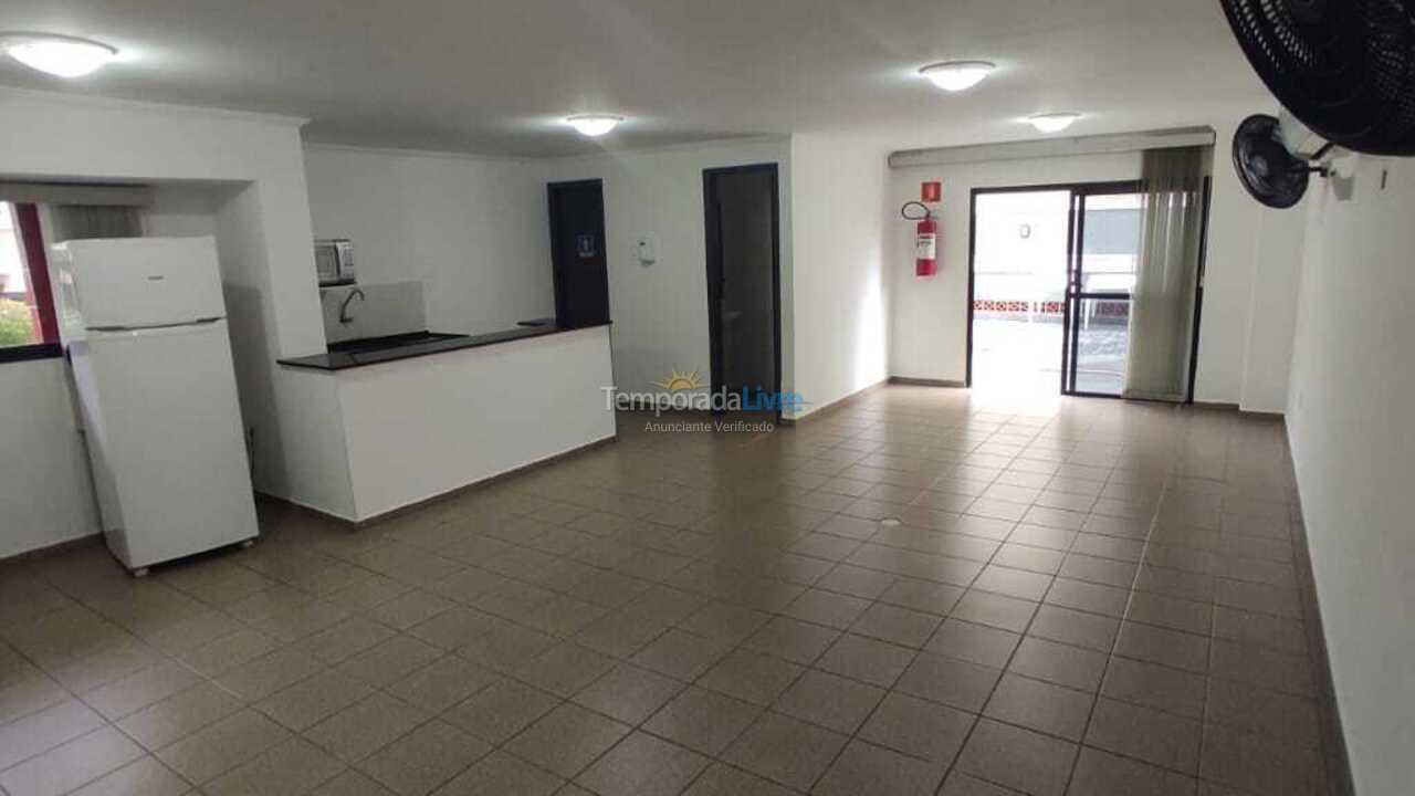 Apartamento para aluguel de temporada em Guarujá (Praia do Tombo)