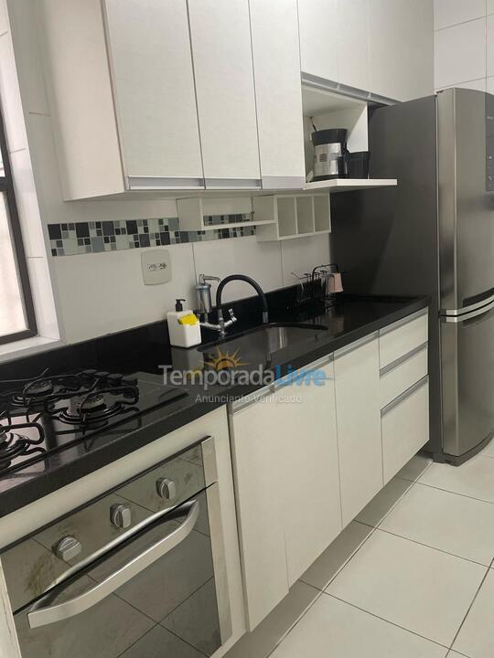 Apartamento para aluguel de temporada em Guarujá (Praia do Tombo)