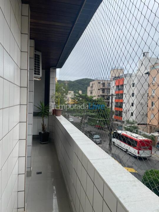 Apartamento para aluguel de temporada em Guarujá (Praia do Tombo)