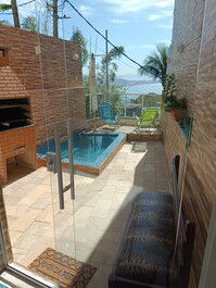 Visual vidigal pool house