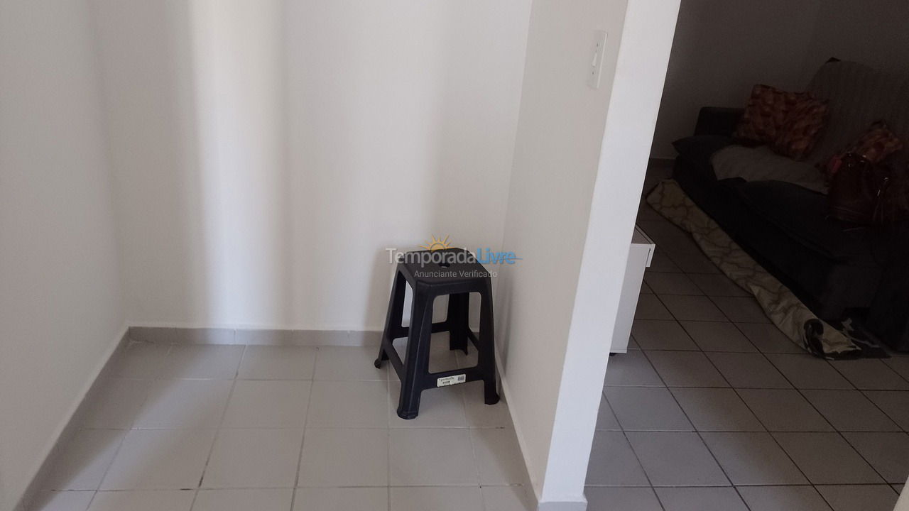 Apartamento para aluguel de temporada em Praia Grande (Vila Tupi)