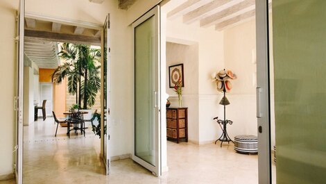 Car048 - Luxurious 4 bedroom villa with beautiful views in Cartagena