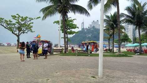 Apto - Kit - Prédio frente a praia - Itararé - São Vicente