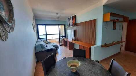 GREAT POINT APARTMENT WITH BALCONY IN FRONT OF MORRO GUARAPARI BEACH