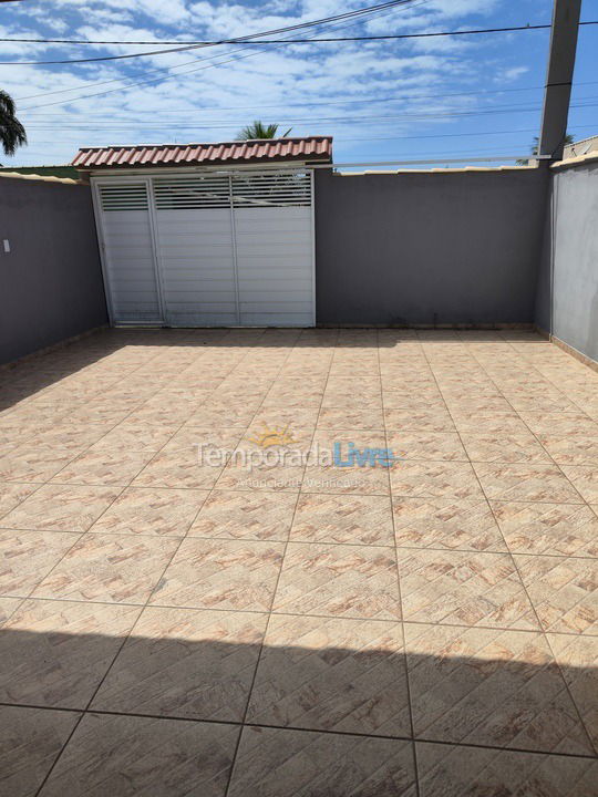 Casa para aluguel de temporada em Cabo Frio (Unamar)