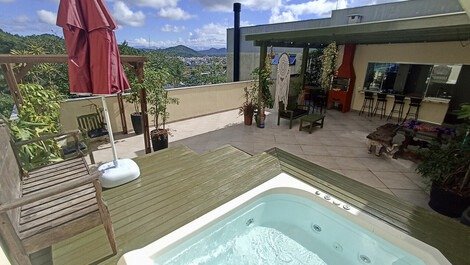 Coverage with private SPA and Jurerê sea view