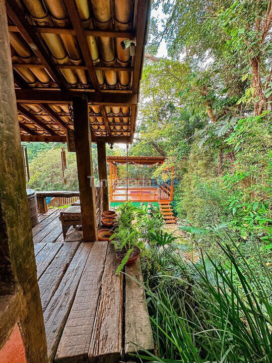 Casa para aluguel de temporada em Cotia (Vila Santo Antônio)