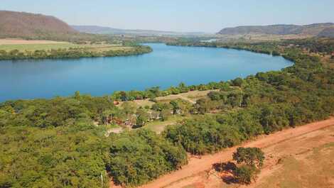 Rancho Lindo na beira do Rio Grande