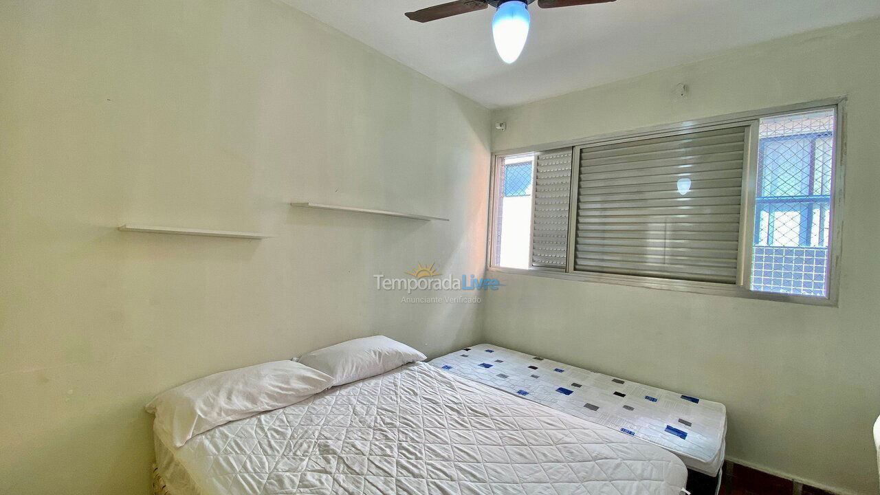 Apartamento para aluguel de temporada em Praia Grande (Canto do Forte)