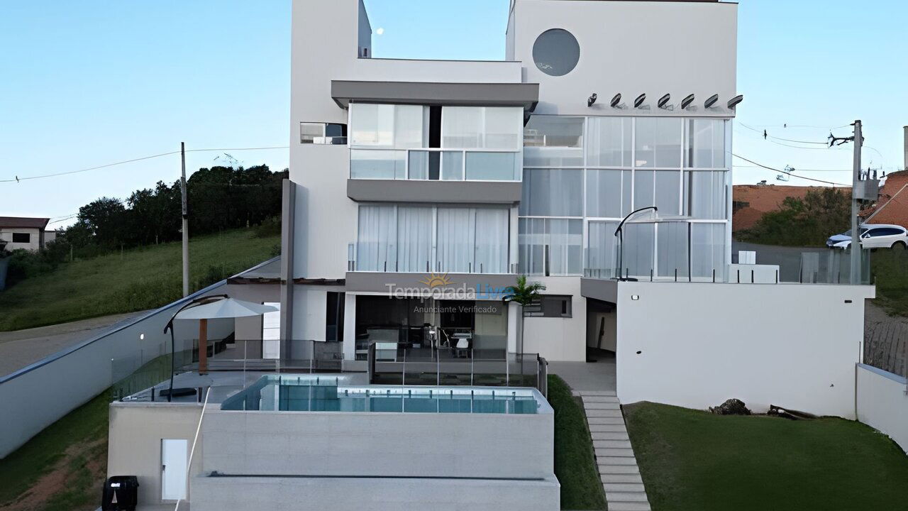 Casa para alquiler de vacaciones em Borda da Mata (Nossa Senhora de Fatima)