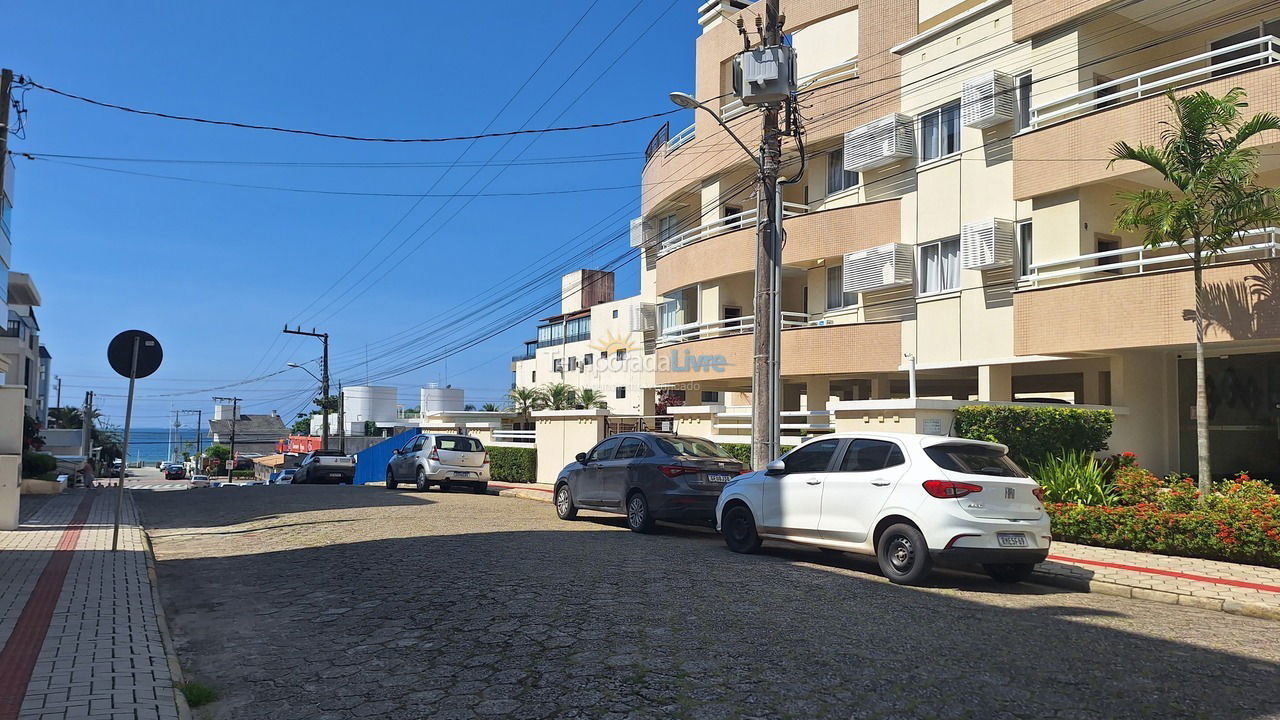 Apartamento para aluguel de temporada em Bombinhas (Praia de Bombas)