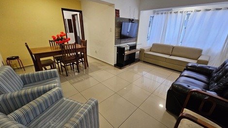 'Air-conditioned apartment on Pajuçara beach - for up to 8 people
