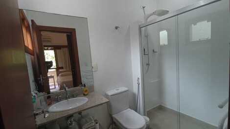 Barra do Sahy, 4 bedrooms, private pool, barbecue.