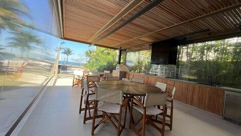 Oceanfront house on Juquehy beach AVAILABLE REVEILLON