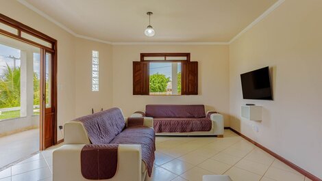 Excellent 4/4 house 350m from the beach