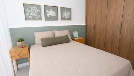 Beautiful 3/4 Apartment, Beachfront, Sea View