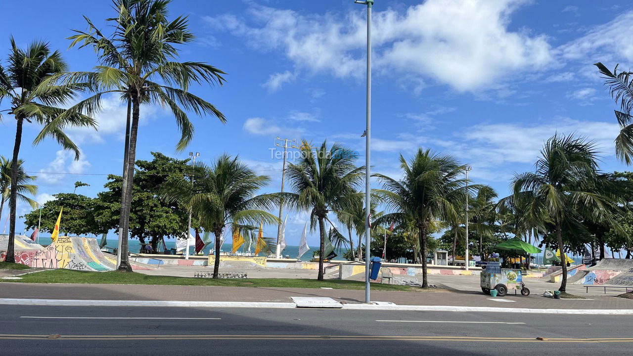 Apartamento para aluguel de temporada em Maceió (Praia de Pajuçara)