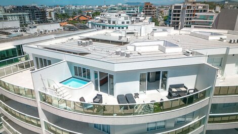 Praia do Forte! Seafront penthouse with pool