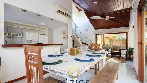 ¡A 200 metros de la playa, casa grande con 4 suites! BZ55