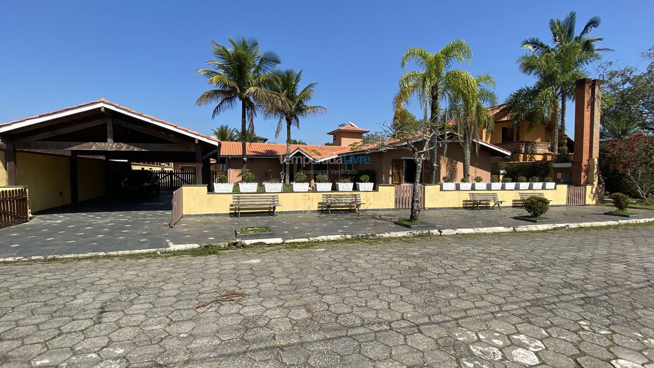 Casa para aluguel de temporada em Bertioga (Condominio Morada da Praia)