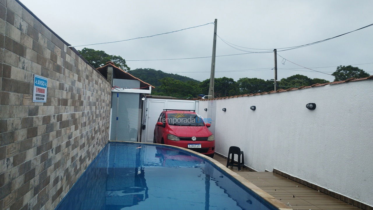 Casa para alquiler de vacaciones em Mongaguá (Jardim Praia Grande)