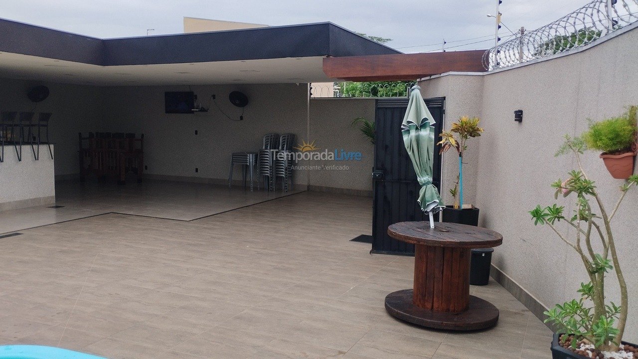 Casa para aluguel de temporada em São José do Rio Preto (Seteparque)