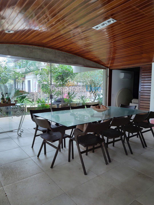 Casa para alquiler de vacaciones em Ubatuba (Praia do Lázaro)