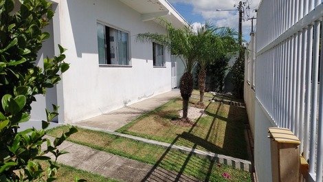 House for rent in Navegantes - Meia Praia