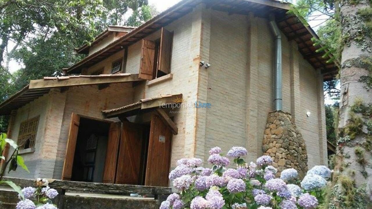House for vacation rental in Campos do Jordão (Vila Natal)