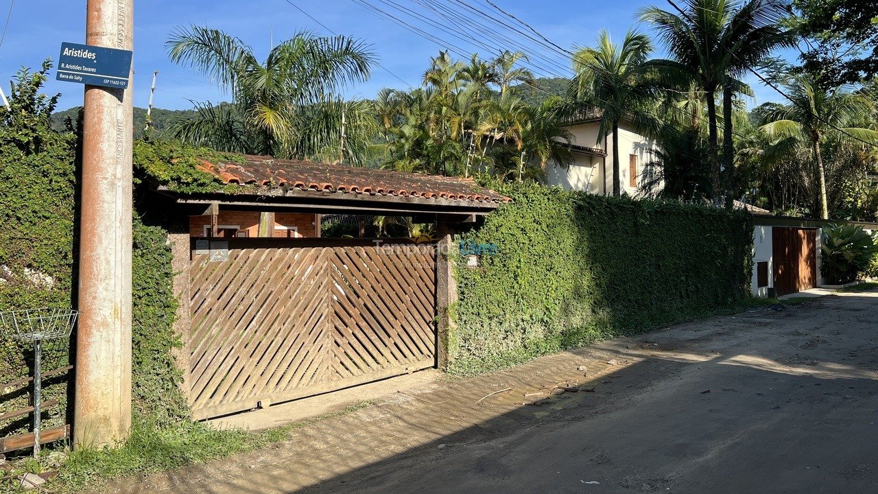 Casa para aluguel de temporada em São Sebastião (Barra do Sahy)
