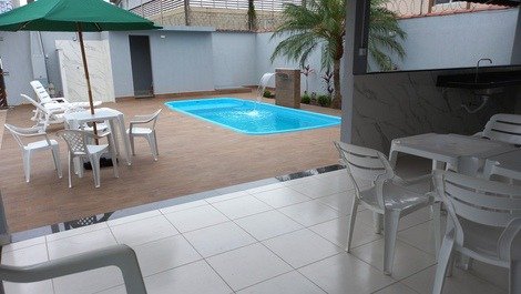 BERTIOGA HOUSE WITH POOL - UP TO 15 PEOPLE - NEAR SESC