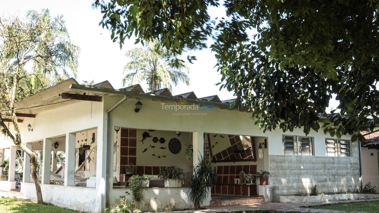 Casa para aluguel de temporada em Ubatuba (Pereque Mirim)