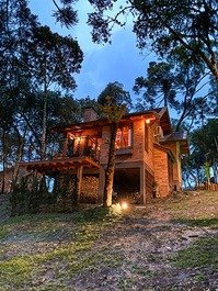 Luxury chalets with bathtub and fireplace at the top of the mountain, Urubici