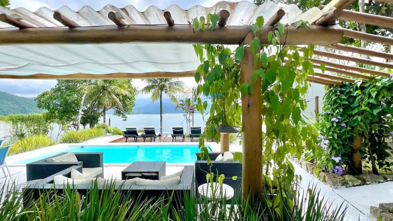 Casa para alquiler de vacaciones em Ubatuba (Ponta Grossa)