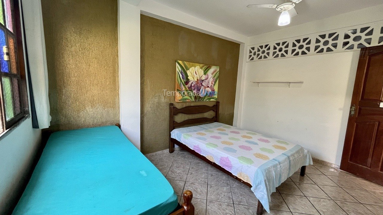 Casa para aluguel de temporada em Guarapari (Praia do Morro)
