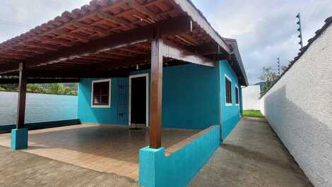 CASA de PRAIA Temporada em MARANDUBA Ubatuba a 550m do mar com wifi