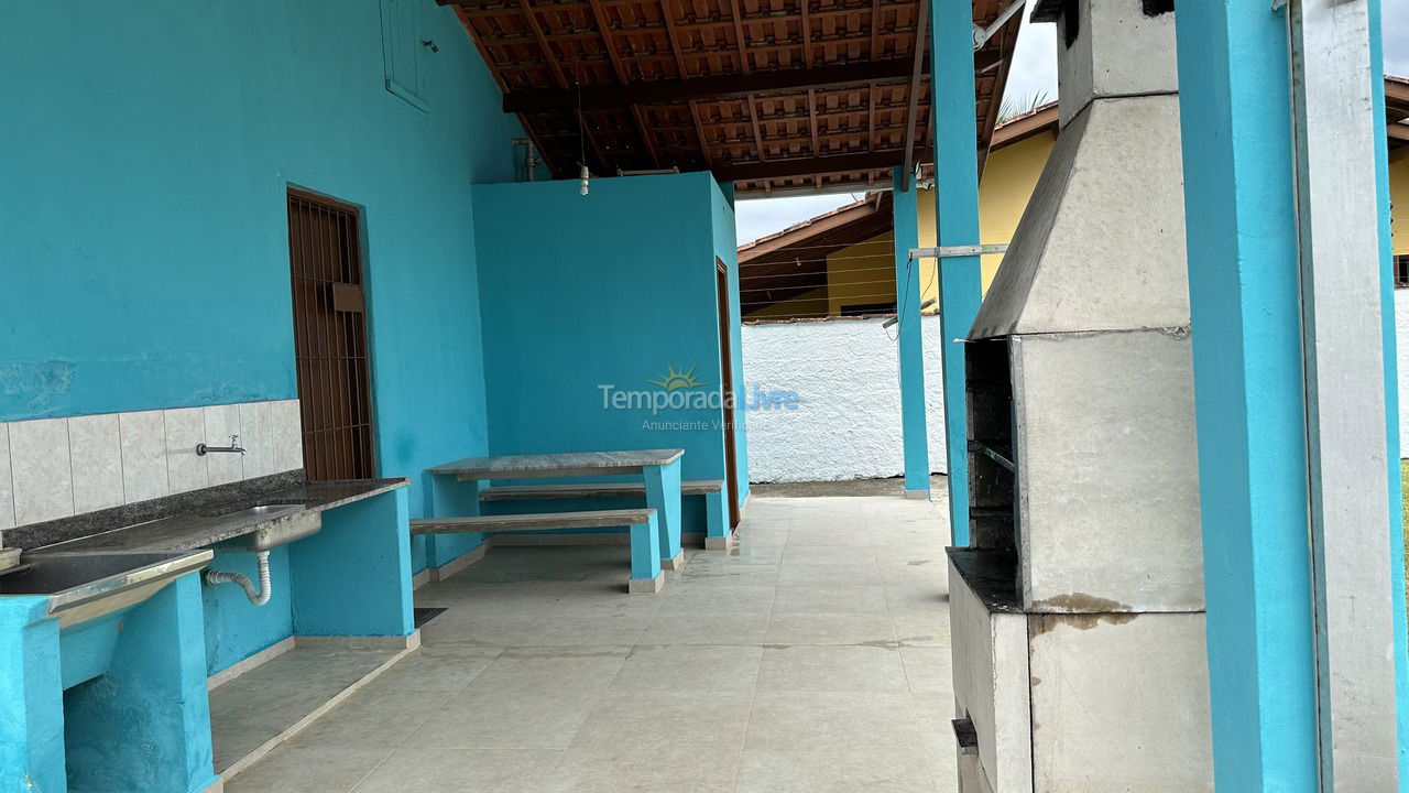 Casa para aluguel de temporada em Ubatuba (Maranduba)