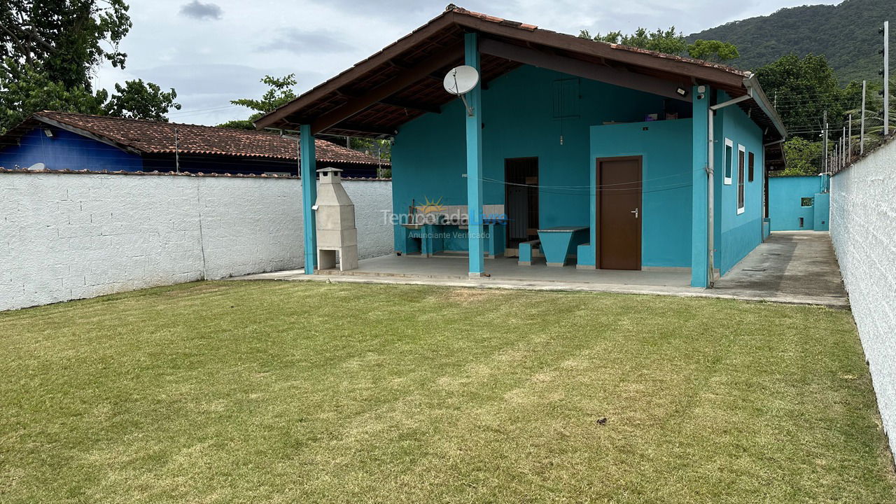 Casa para alquiler de vacaciones em Ubatuba (Maranduba)