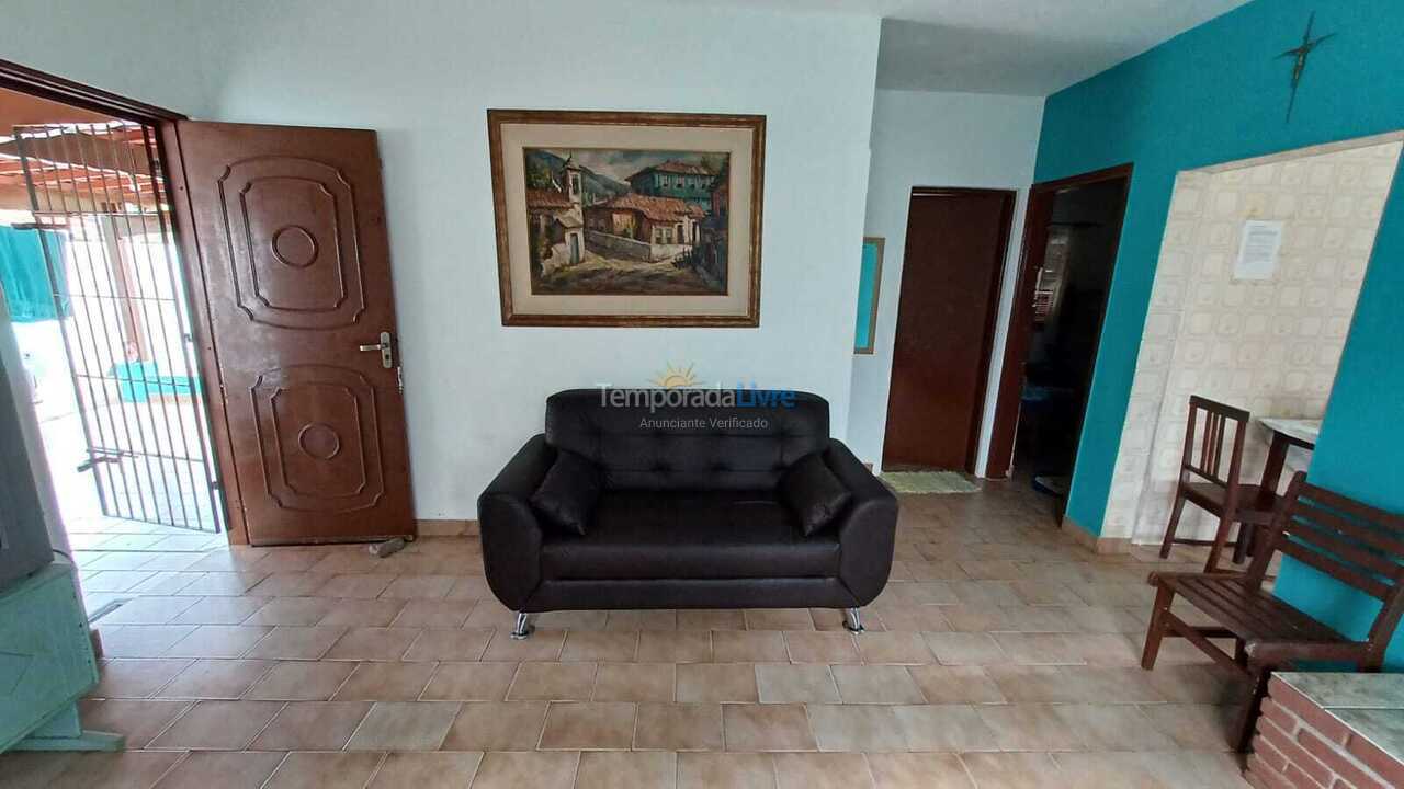 Casa para aluguel de temporada em Ubatuba (Maranduba)