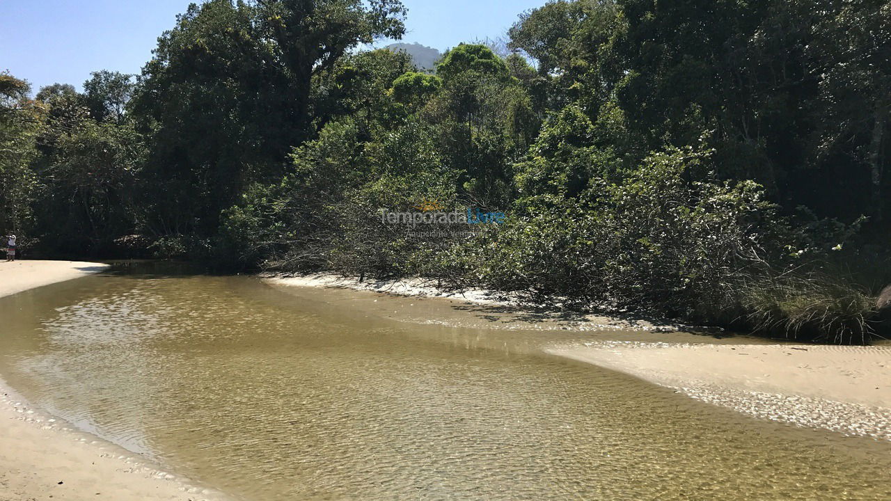 Casa para alquiler de vacaciones em Ubatuba (Maranduba)