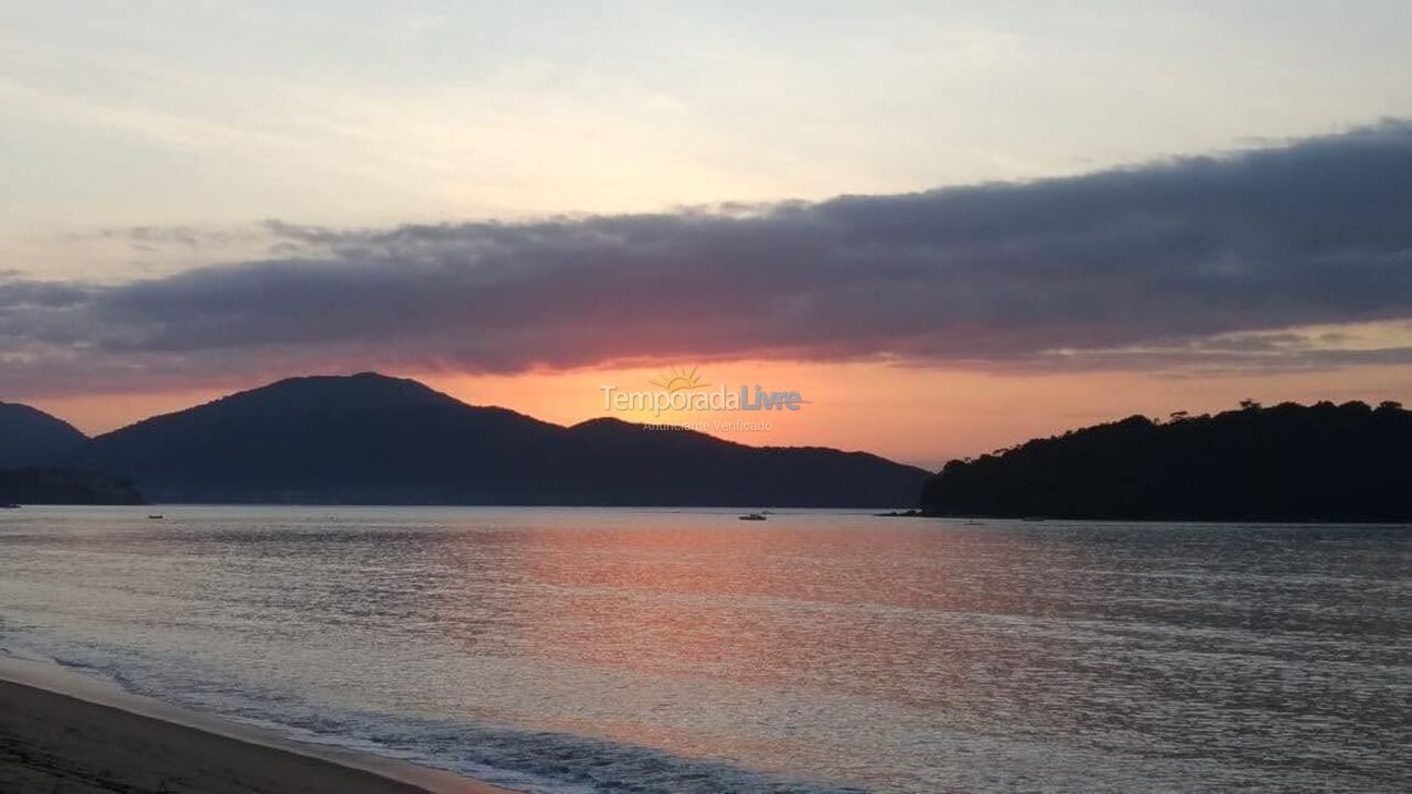 Casa para alquiler de vacaciones em Caraguatatuba (Praia de Massaguaçu)