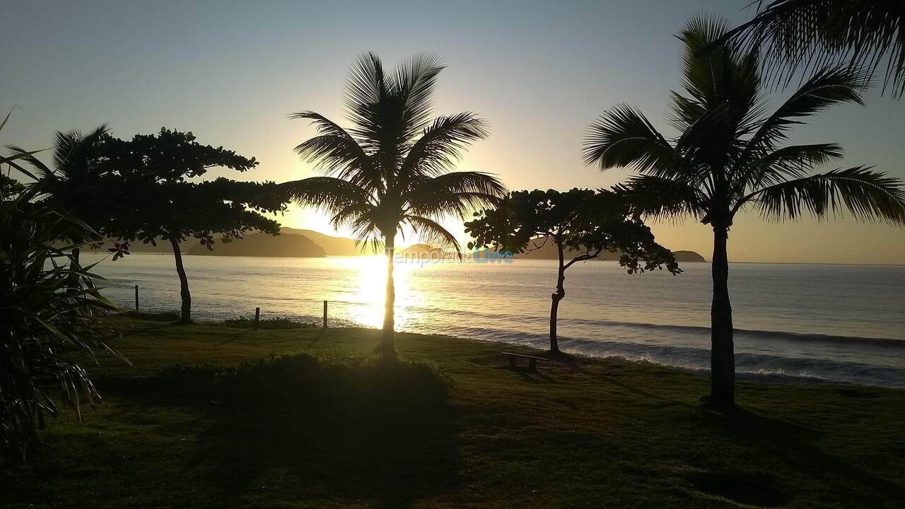 Casa para alquiler de vacaciones em Caraguatatuba (Praia de Massaguaçu)