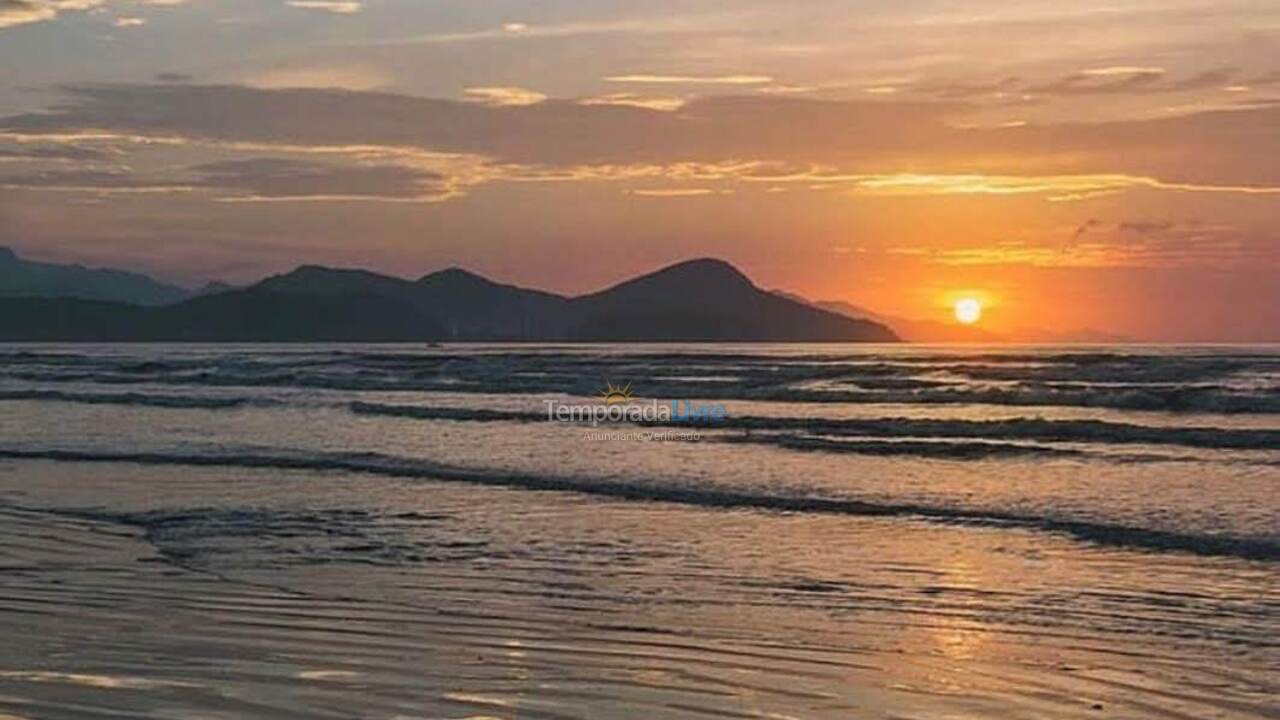 Casa para alquiler de vacaciones em Caraguatatuba (Praia de Massaguaçu)