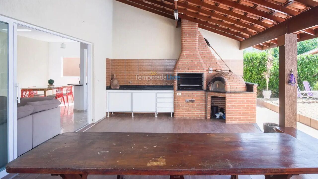 House for vacation rental in Caraguatatuba (Praia de Massaguaçu)