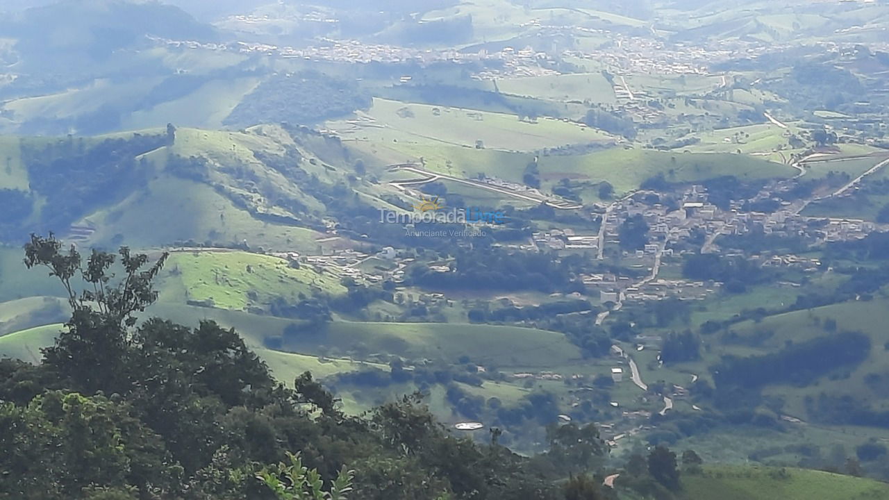 Casa para aluguel de temporada em Córrego do Bom Jesus (Cantinho da Roça)