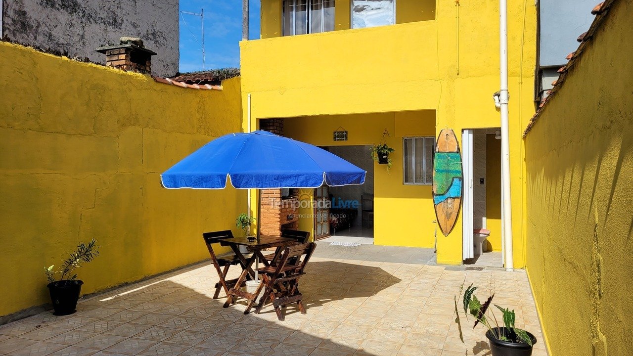 Casa para aluguel de temporada em Praia Grande (Vila Mirim)